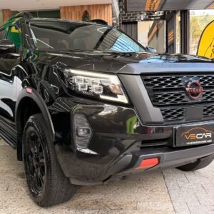 Nissan Frontier PRO4X 2025